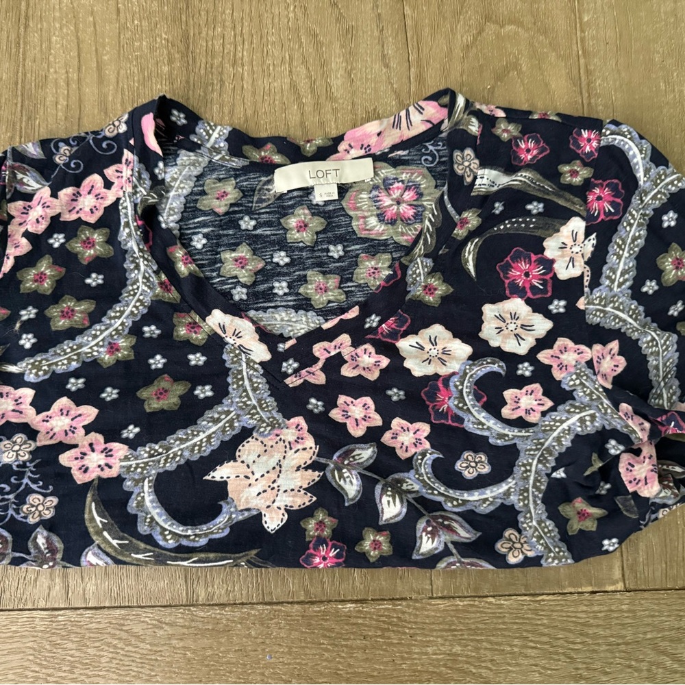 LOFT Women's Floral Top - Black and Pink